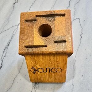 Cutco wooden 5 slot knife block